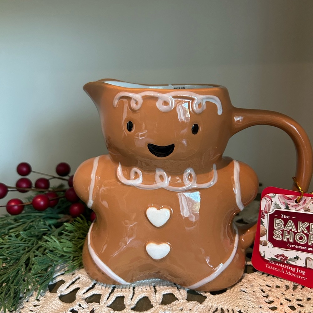 NEW The Bake Shop Gingerbread Man Christmas Measuring Jug
